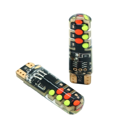 روشنایی نوع جدید خودرو داخل لامپ LED T10 5050 6SMD رنگ RGB با RGB با چراغ های فلش کننده استروب از راه دور