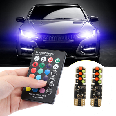 روشنایی نوع جدید خودرو داخل لامپ LED T10 5050 6SMD رنگ RGB با RGB با چراغ های فلش کننده استروب از راه دور