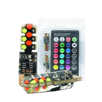 روشنایی نوع جدید خودرو داخل لامپ LED T10 5050 6SMD رنگ RGB با RGB با چراغ های فلش کننده استروب از راه دور
